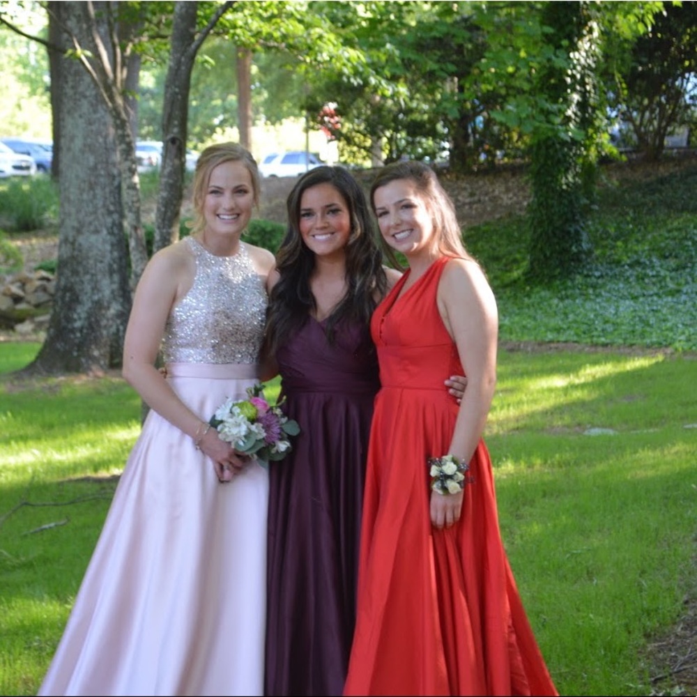 PROM DRESS - Picture 4 of 5
